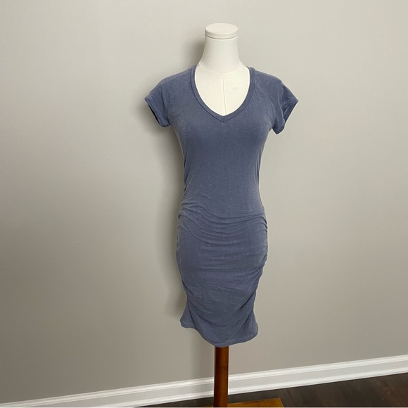 Sundry Dress Shirt Dress Bodycon Ruched Sides V-Neck Lounge Beach Heathered Blue - Picture 1 of 7